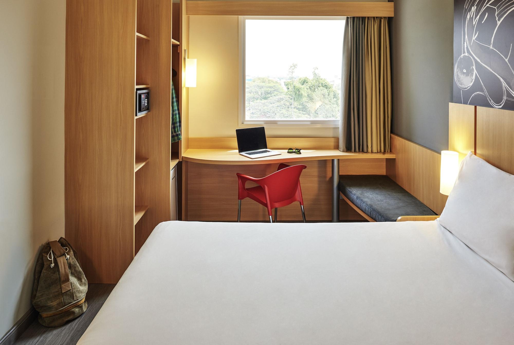 B&B Hotel Orly Rungis Aeroport 3 Etoiles Bagian luar foto